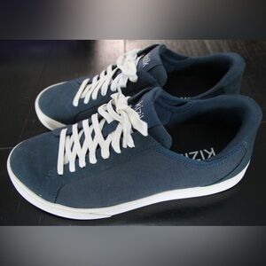 KIZIK Tidepool Blue Casual Step-In Handsfree Sneakers Canvas - Style: Irvine